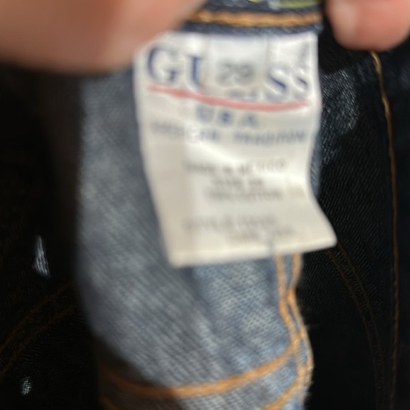 Guess 29 skirt - Picture 3 of 4